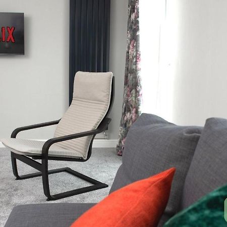 Cambridge Stays 4-5Br House-Garden-Lots Of Parking-15 Min To City-Close To Motorway Girton  ภายนอก รูปภาพ